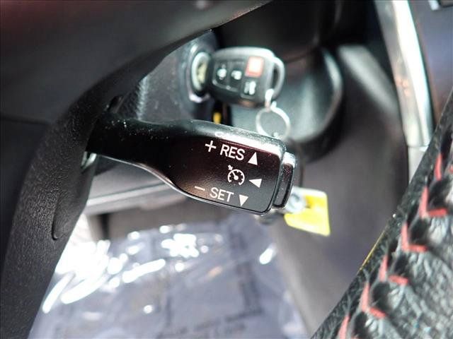 Used 2016 Toyota Camry SE FWD image 14