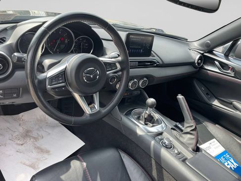 Used 2018 MAZDA MX-5 Miata Grand Touring RWD image 15