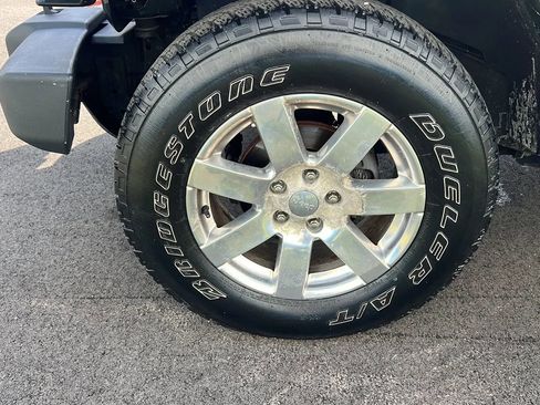 Used 2016 Jeep Wrangler Unlimited Sahara AWD/4WD image 26
