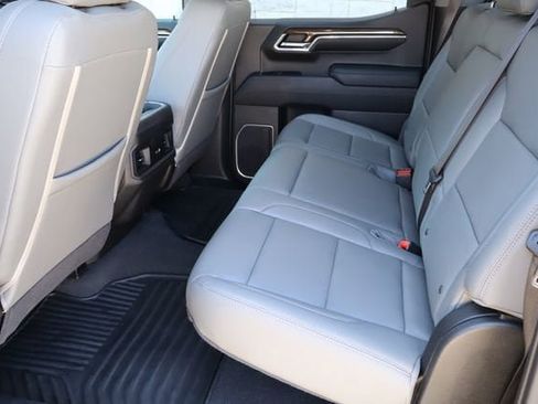 Used 2023 Chevrolet Silverado 1500 RST RWD image 5