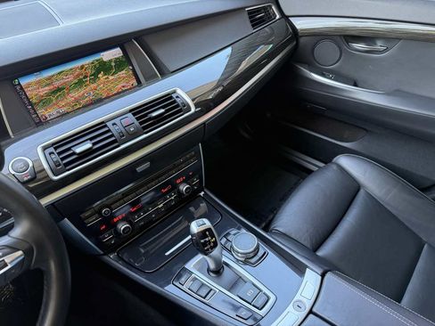 Used 2015 BMW 535i Gran Turismo RWD image 16