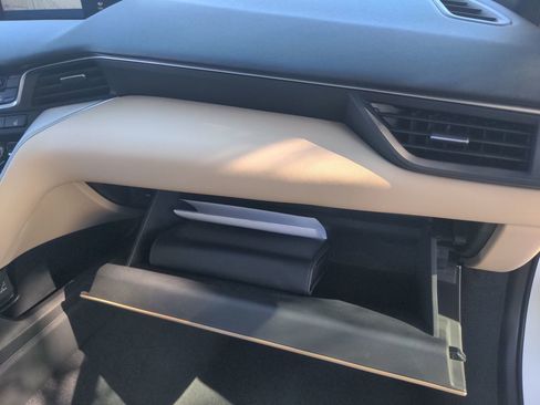 Used 2023 Acura TLX w/ Technology Package image 46