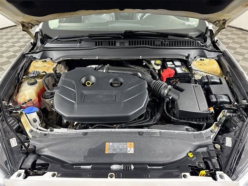 Used 2015 Ford Fusion Titanium image 23