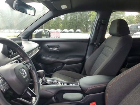Used 2024 Honda HR-V Sport image 17