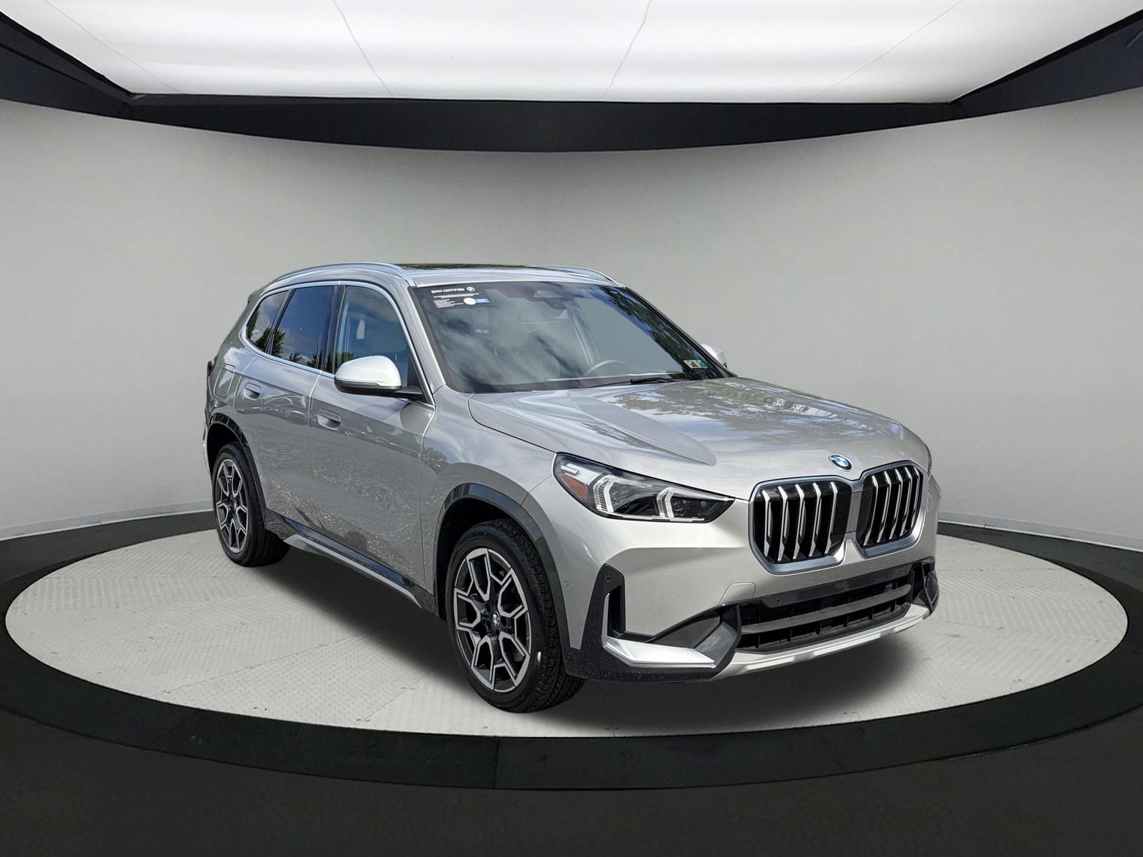 Certified 2024 BMW X1 xDrive28i w/ Convenience Package AWD/4WD image 3