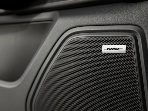 Used 2025 Porsche Macan Turbo image 20