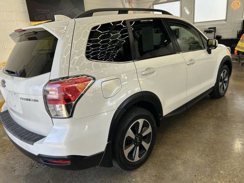 Used 2018 Subaru Forester 2.5i Limited image 12