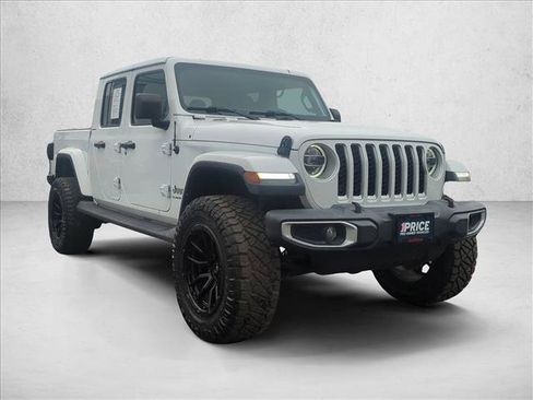 Used 2020 Jeep Gladiator Overland w/ Popular Equipment Package image 3