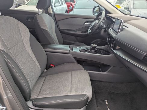 Used 2023 Nissan Rogue SV image 26