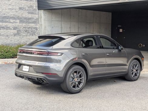 Used 2026 Porsche Cayenne Coupe AWD/4WD image 9