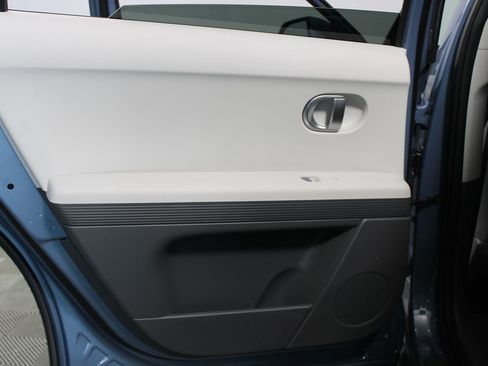 Used 2024 Hyundai Ioniq 5 SEL image 21