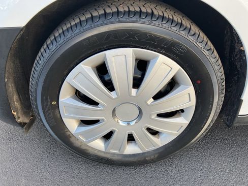 Used 2020 Ford Transit Connect XL image 11