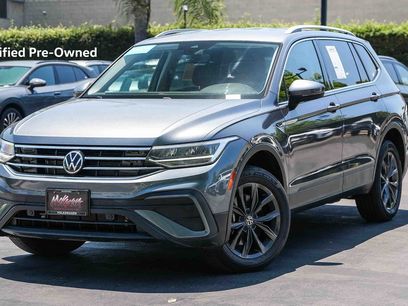 Certified 2022 Volkswagen Tiguan SE