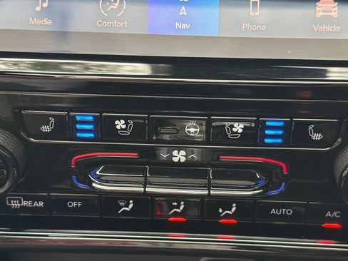 Used 2022 Jeep Grand Cherokee L Summit w/ Luxury Tech Group V RWD image 31