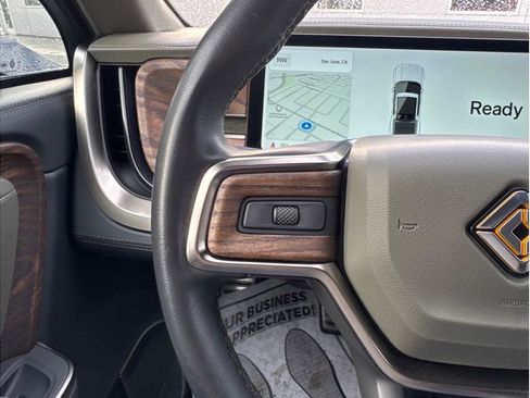 Used 2022 Rivian R1T Launch Edition image 16