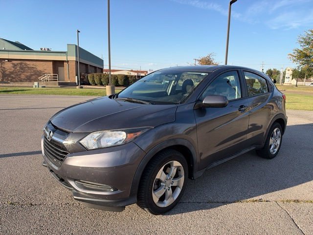 Used 2016 Honda HR-V LX image 2
