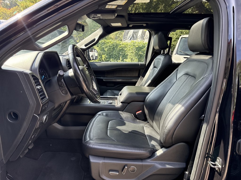 Used 2021 Ford Expedition Max Limited AWD/4WD image 19