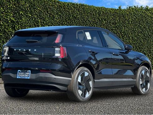 New 2025 Volvo EX30 Plus w/ Protection Package Premier AWD/4WD image 6