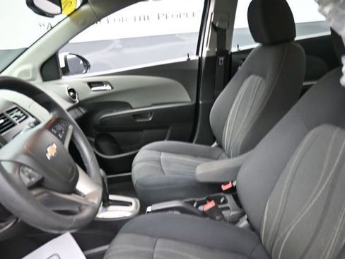 Used 2014 Chevrolet Sonic LT FWD image 15