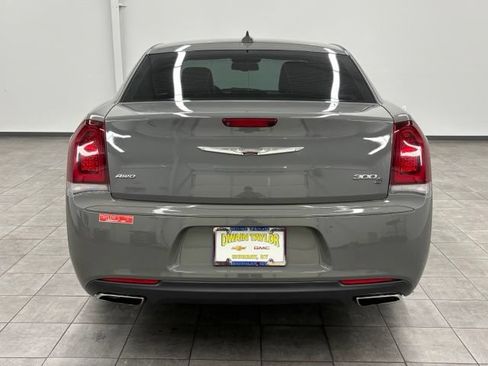 Used 2019 Chrysler 300 S AWD/4WD image 3