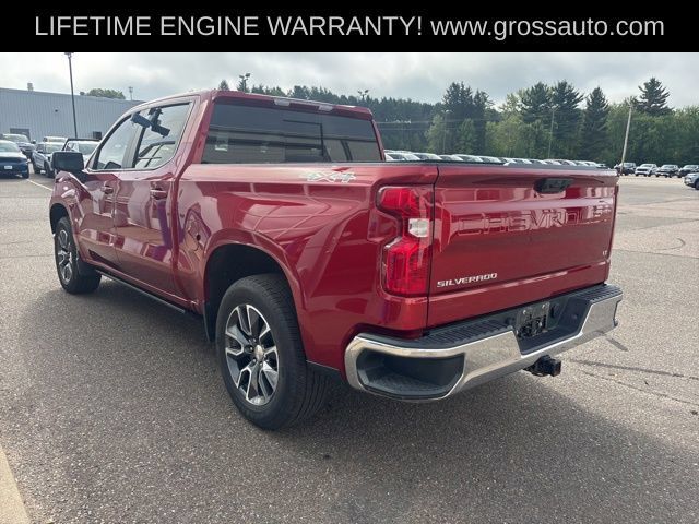 Used 2022 Chevrolet Silverado 1500 LT w/ Leather Package AWD/4WD image 5