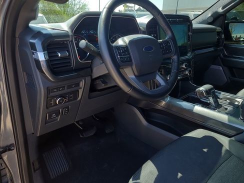 Used 2022 Ford F150 XLT w/ Equipment Group 302A High image 16