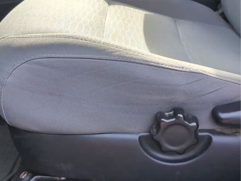 Used 2019 Toyota Tacoma SR5 image 18