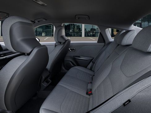 Used 2025 Kia K4 EX FWD image 22