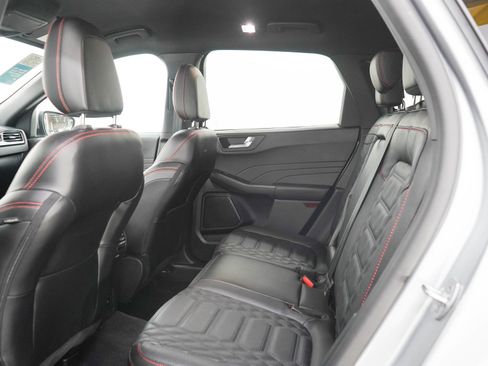 Used 2023 Ford Escape ST-Line Elite w/ Premium Technology Package AWD/4WD image 15