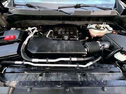 Used 2023 Chevrolet Silverado 1500 LT image 7