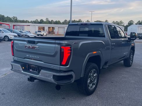 Used 2025 GMC Sierra 2500 SLT w/ SLT Premium Package AWD/4WD image 11