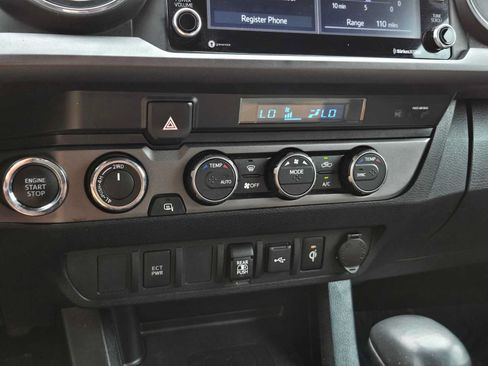 Used 2021 Toyota Tacoma TRD Off-Road AWD/4WD image 29