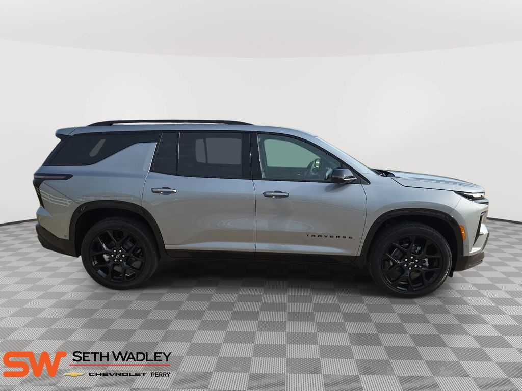 New 2026 Chevrolet Traverse RS w/ LPO, Floor Liner Package AWD/4WD image 8