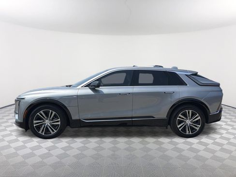 Certified 2024 Cadillac Lyriq Luxury AWD/4WD image 2