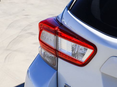 Used 2019 Subaru Crosstrek 2.0i Premium AWD/4WD image 14
