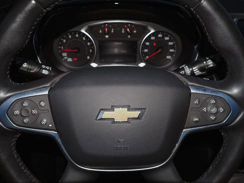 Certified 2022 Chevrolet Traverse LT image 32