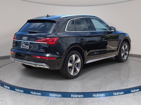 Used 2023 Audi Q5 2.0T Premium Plus w/ Premium Plus Package AWD/4WD image 6