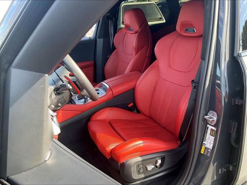 Used 2025 BMW XM image 27