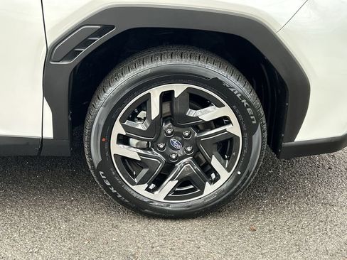 Certified 2025 Subaru Forester Premium image 13