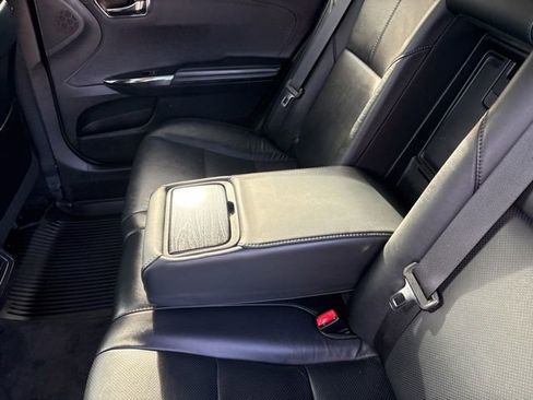 Used 2018 Toyota Avalon Limited w/ All Weather Liner Package image 30