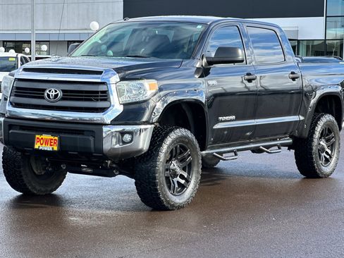 Used 2014 Toyota Tundra SR5 w/ SR5 Upgrade Package image 8