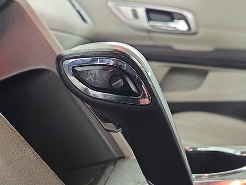 Used 2013 GMC Terrain SLT image 21