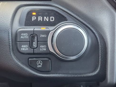 Certified 2025 RAM 1500 Big Horn AWD/4WD image 15
