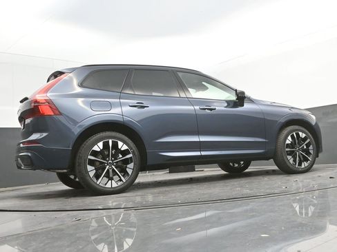 New 2026 Volvo XC60 B5 Plus w/ Protection Package Premier image 29