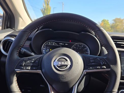 Used 2025 Nissan Versa SR w/ Trunk Package FWD image 27