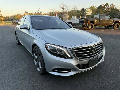 Used 2015 Mercedes-Benz S 550 4MATIC Sedan image 3