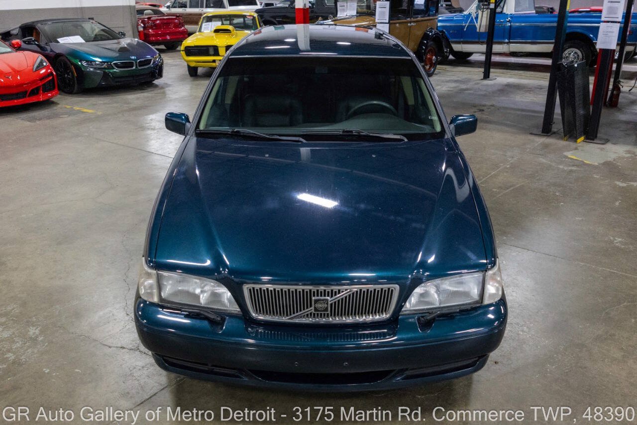 Used 1998 Volvo V70 FWD image 11
