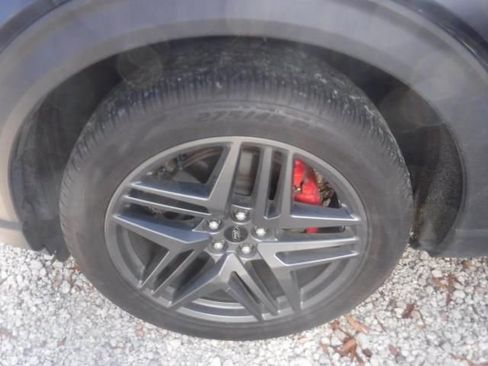 Used 2025 Ford Explorer ST-Line w/ ST-Line Street Pack image 13