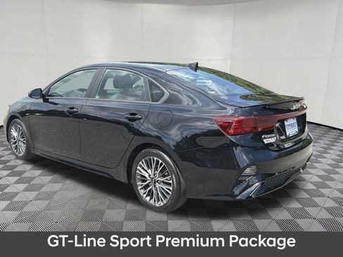 Used 2023 Kia Forte GT-Line w/ GT-Line Premium Package FWD image 3