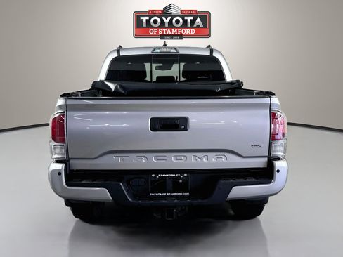 Certified 2022 Toyota Tacoma TRD Off-Road w/ Technology Package AWD/4WD image 6